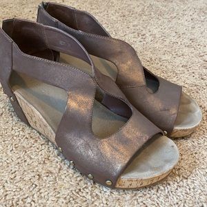 Antelope shoes, great condition, very comfortable